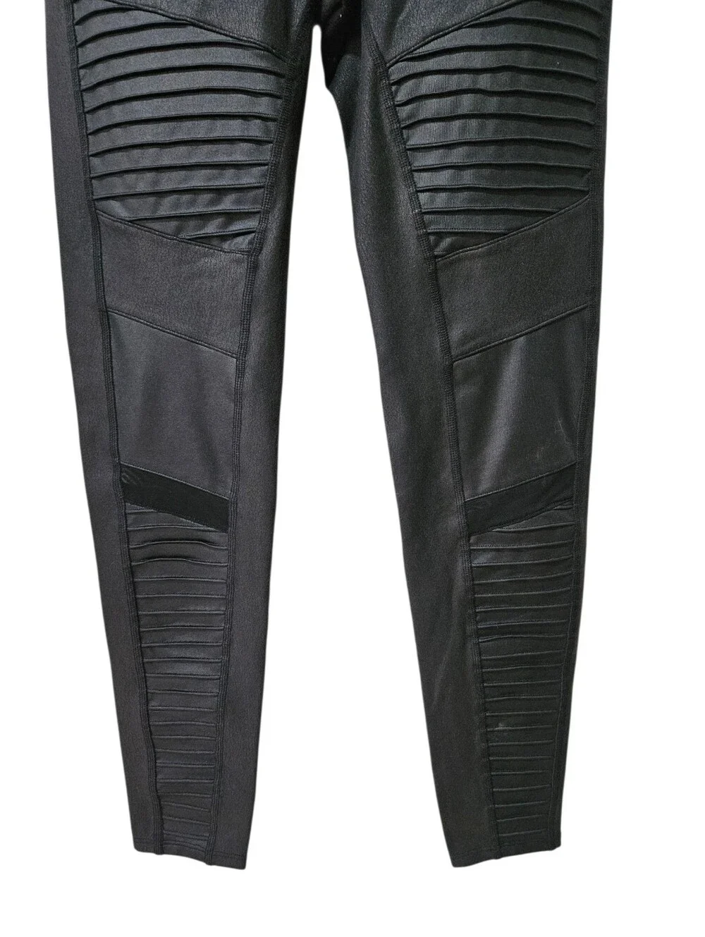 ALO Yoga Moto Leggings L Black